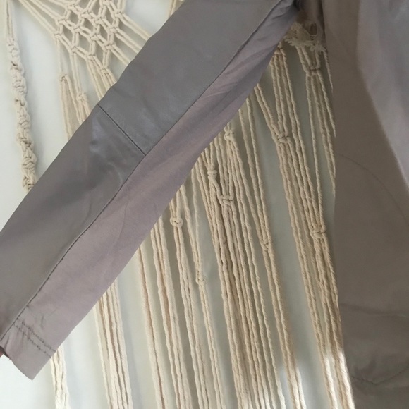 LAST CALL GETTING DONATED DKNY leather jacket - Picture 2 of 3